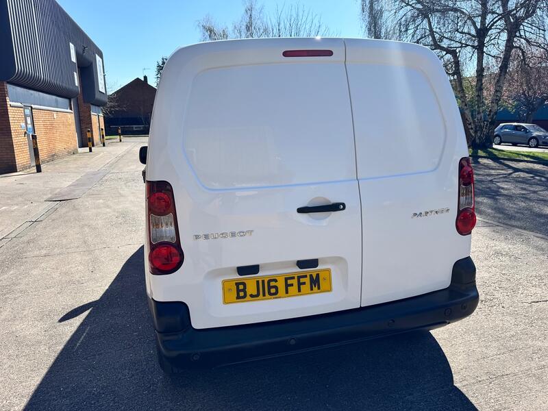 PEUGEOT PARTNER