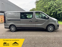 VAUXHALL VIVARO